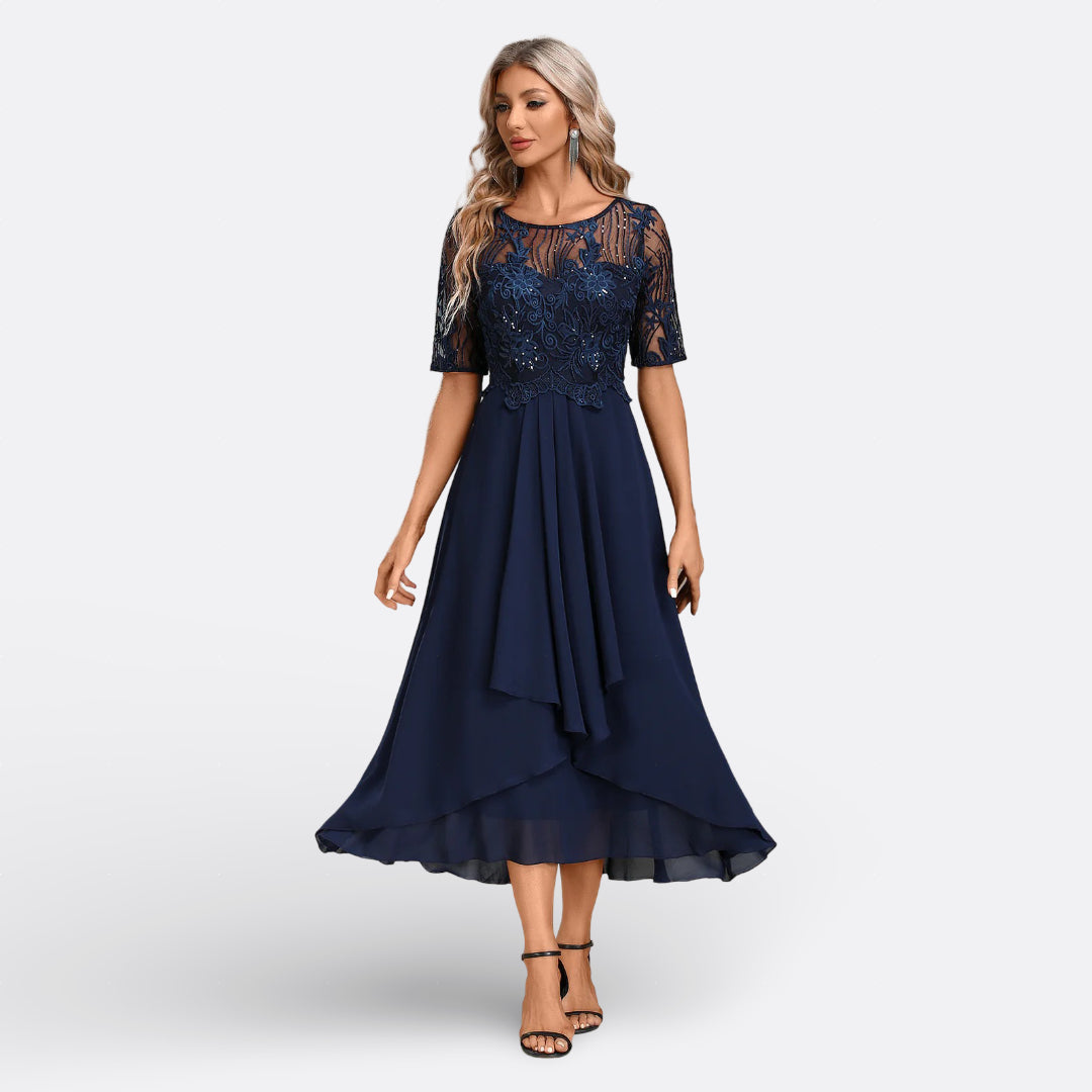 Mariana - Robe en Dentelle à Manches Courtes