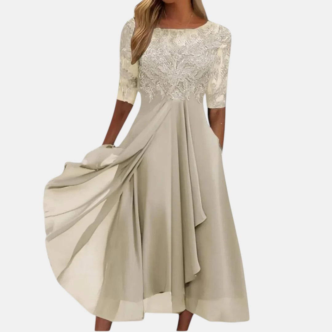 Robe de Soirée Élégante en Dentelle Loreto