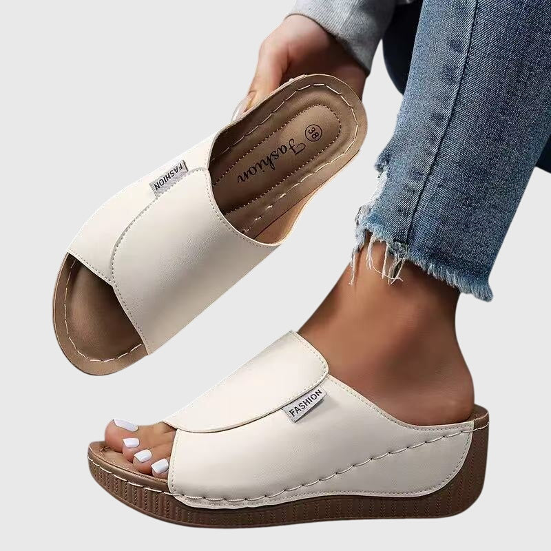 Bríd | Sandales de marche confort classique