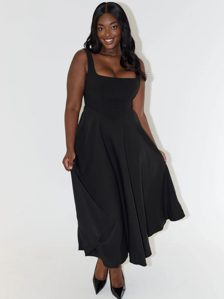 Grace | Robe midi fluide avec décolleté carré