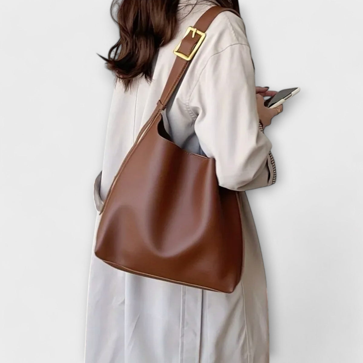 Isidore – Élégant sac à bandoulière en cuir