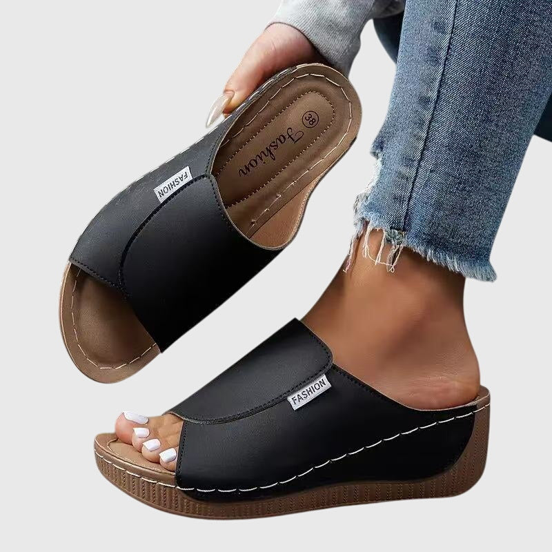 Bríd | Sandales de marche confort classique