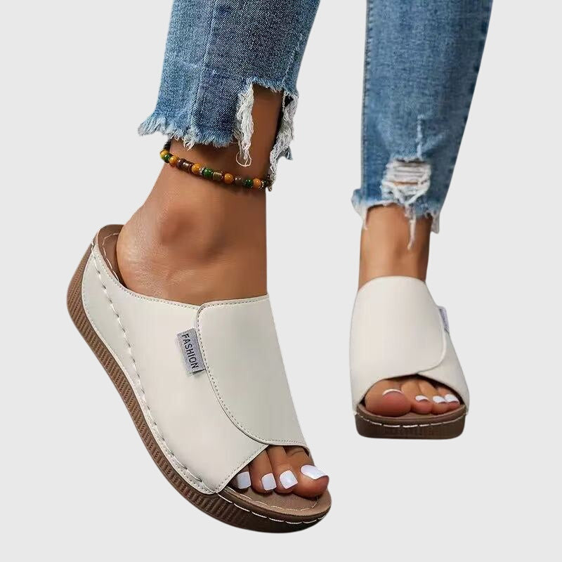 Bríd | Sandales de marche confort classique